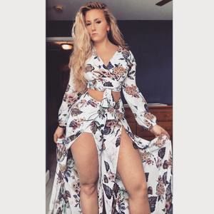 Meet your Posher, Alexis